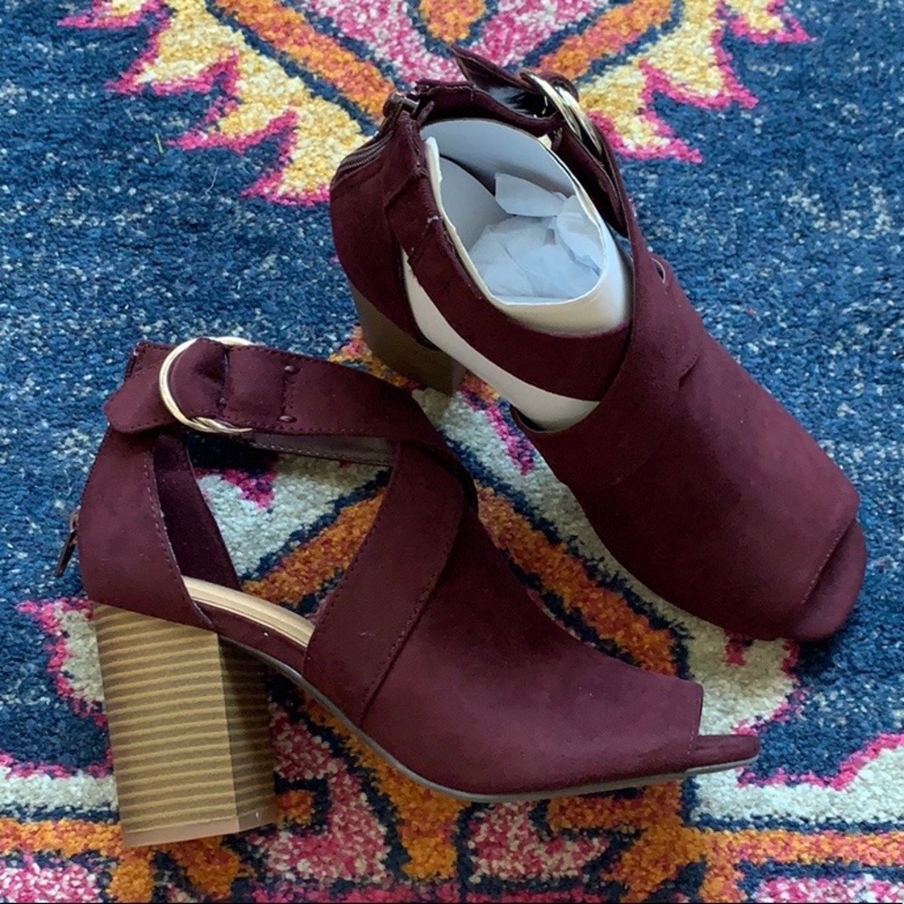 BRAND NEW: Burgundy Memory Foam Block Heels